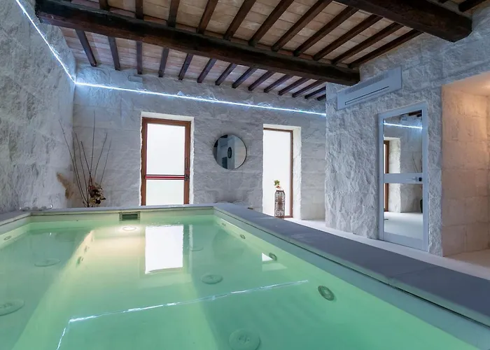 Relais E L'antica Fornace 4*